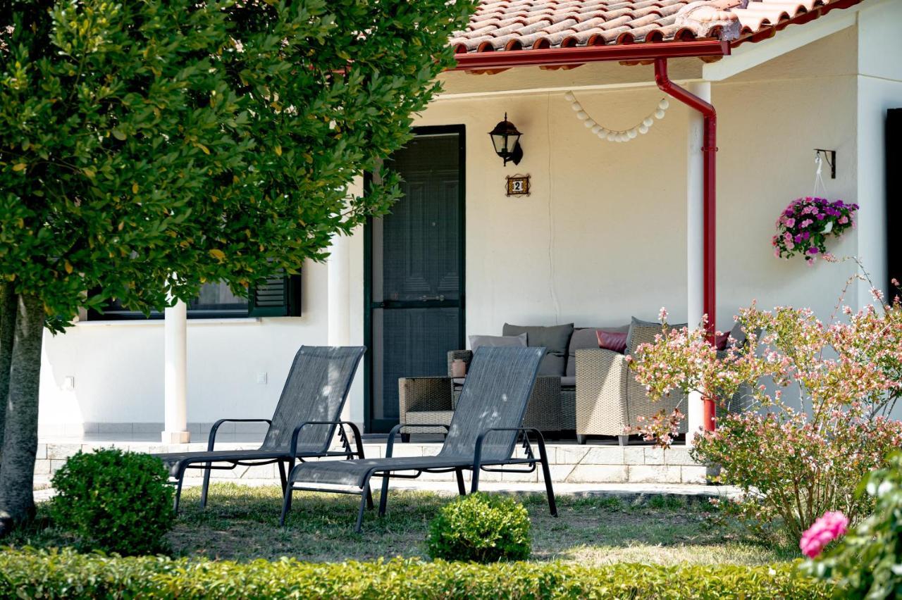 Casa Alegria Villa Olympiada Exterior photo